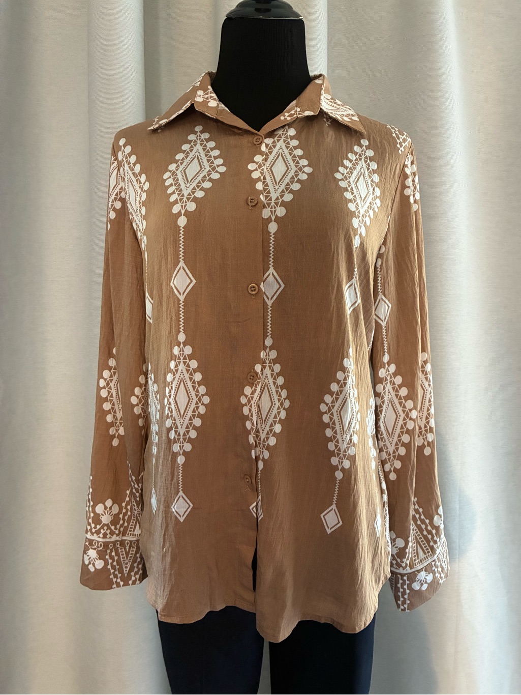 Women's Brown Geometric Print Button-Up Blouse